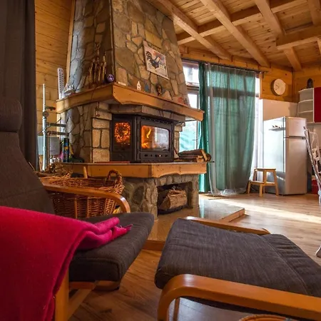 Large Luxury Chalet In Raduil, Borovets - Hot Tub, Views, Wi-fi *