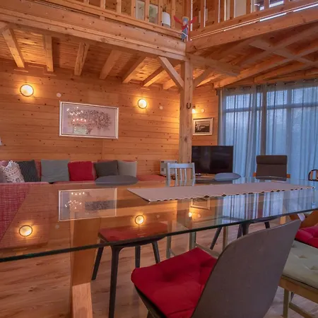 Large Luxury Chalet In Raduil, Borovets - Hot Tub, Views, Wi-fi Raduil