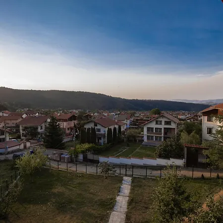 Alpehytte Large Luxury Chalet In Raduil, Borovets - Hot Tub, Views, Wi-fi *