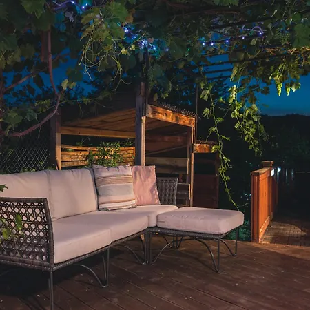 Alpehytte Large Luxury Chalet In Raduil, Borovets - Hot Tub, Views, Wi-fi